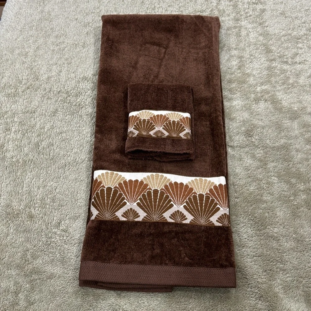 80’s new brown bath towel and washcloth shells Bathworks